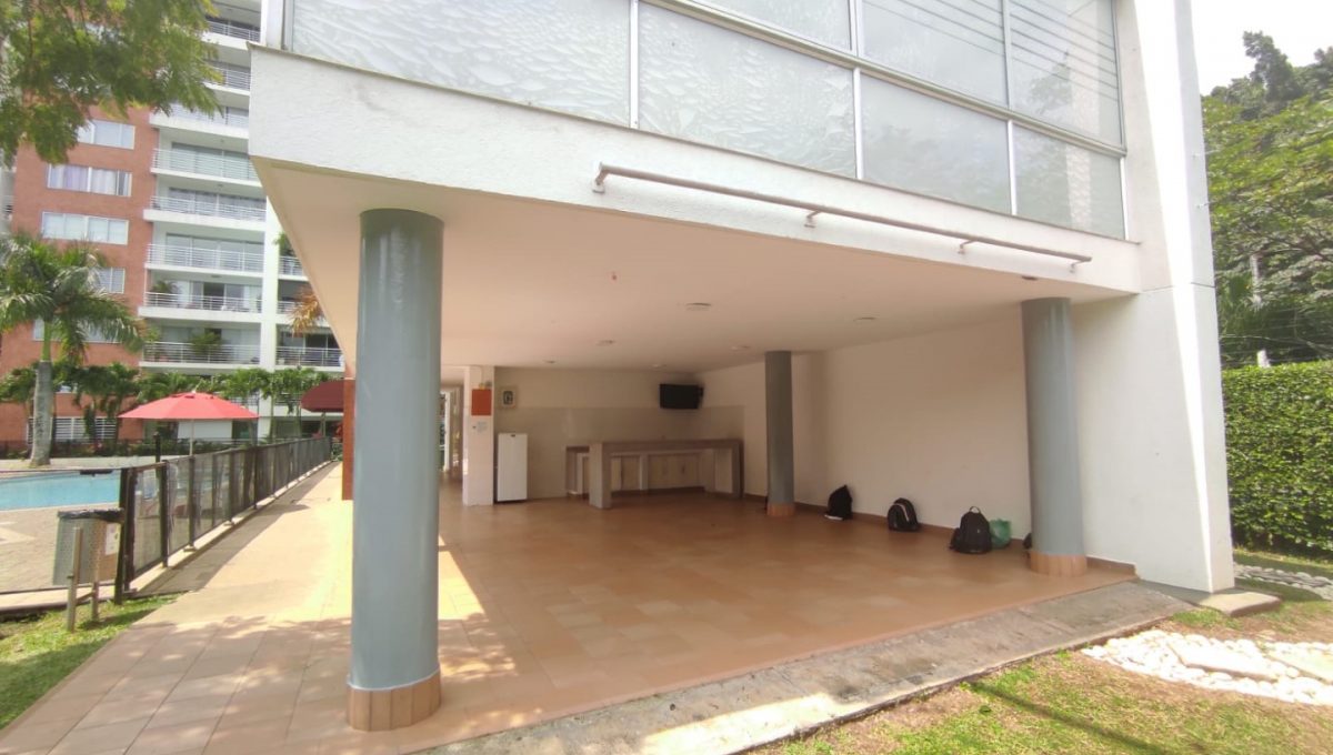 WhatsApp Image 2022-05-31 at 10.29.58 AM (Large)