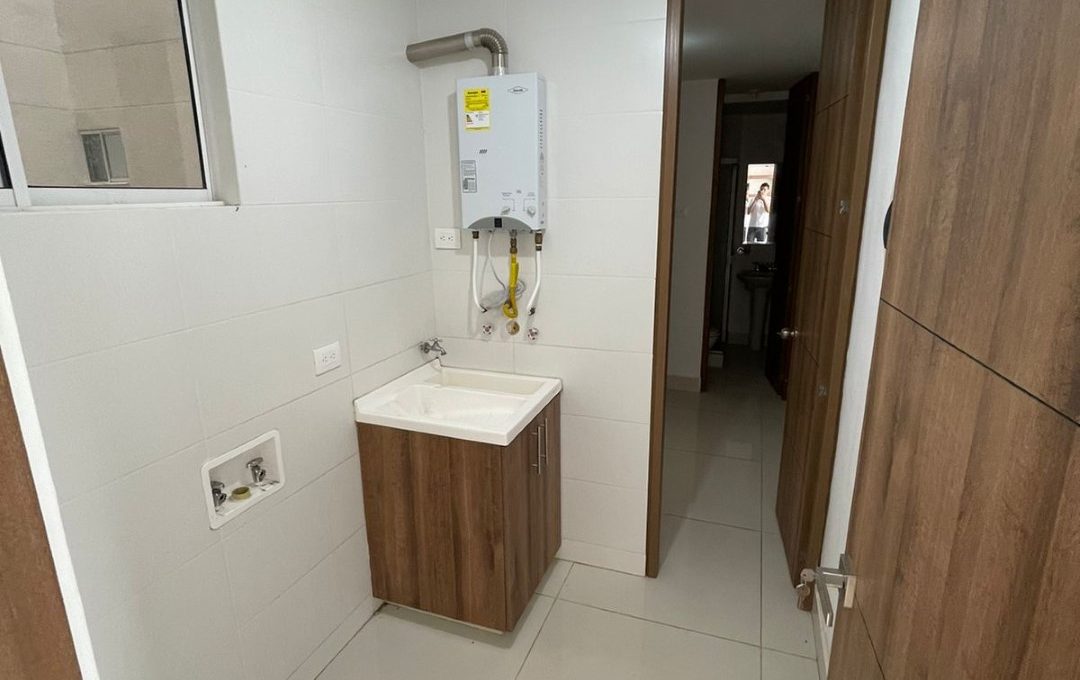 WhatsApp Image 2022-06-24 at 2.24.31 PM (1) (Large)