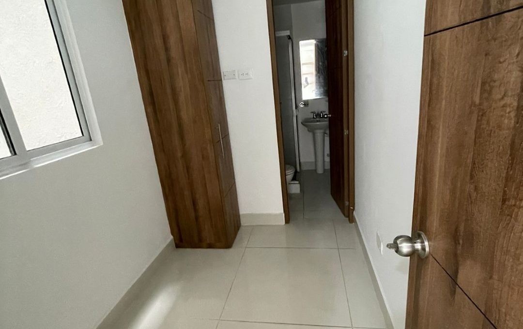 WhatsApp Image 2022-06-24 at 2.24.31 PM (Large)