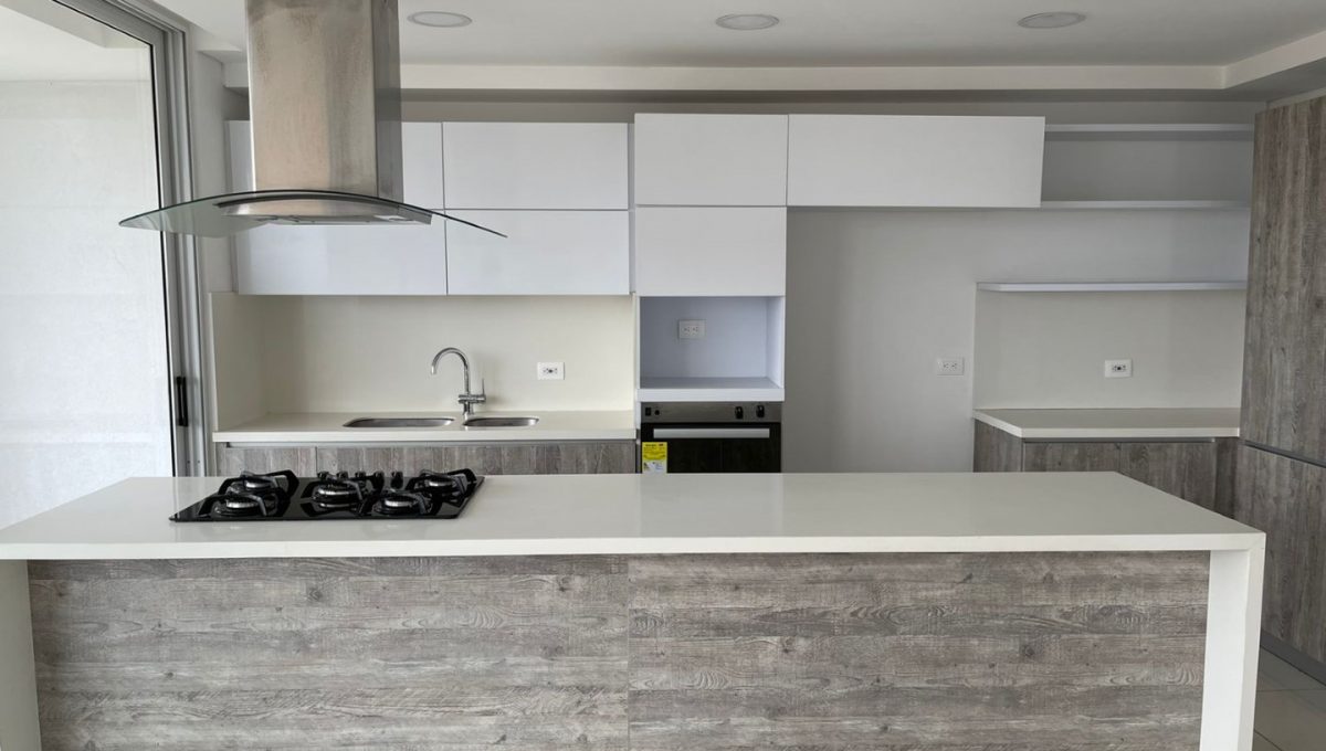 WhatsApp Image 2022-06-24 at 2.24.37 PM (1) (Large)