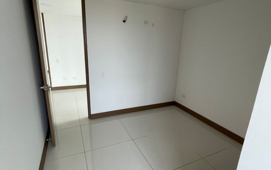 WhatsApp Image 2022-06-24 at 2.24.39 PM (Large)