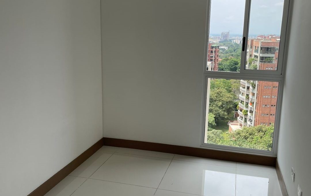 WhatsApp Image 2022-06-24 at 2.24.41 PM (Large)