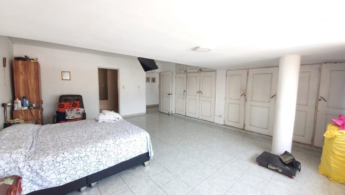 WhatsApp Image 2022-07-19 at 9.56.45 AM (1) (Large)