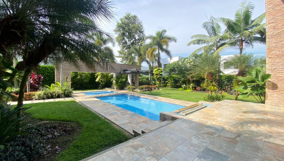 PHOTO-2025-07-17-10-34-34(1)