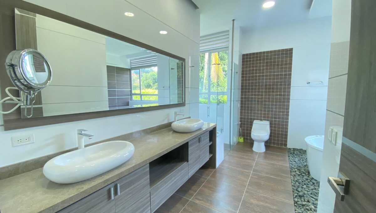 PHOTO-2025-07-17-10-34-46(3)