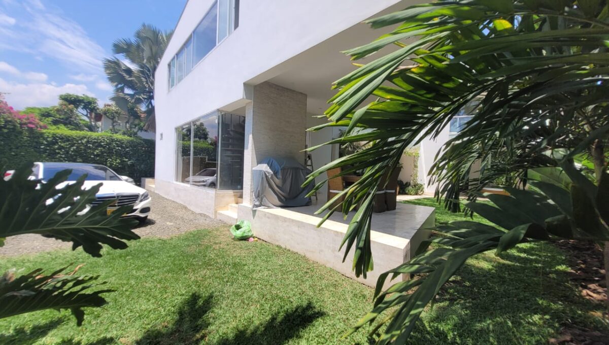 WhatsApp Image 2024-11-08 at 11.06.35 PM