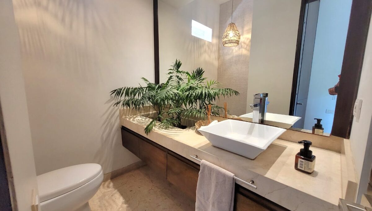 WhatsApp Image 2024-11-08 at 11.06.36 PM (4)