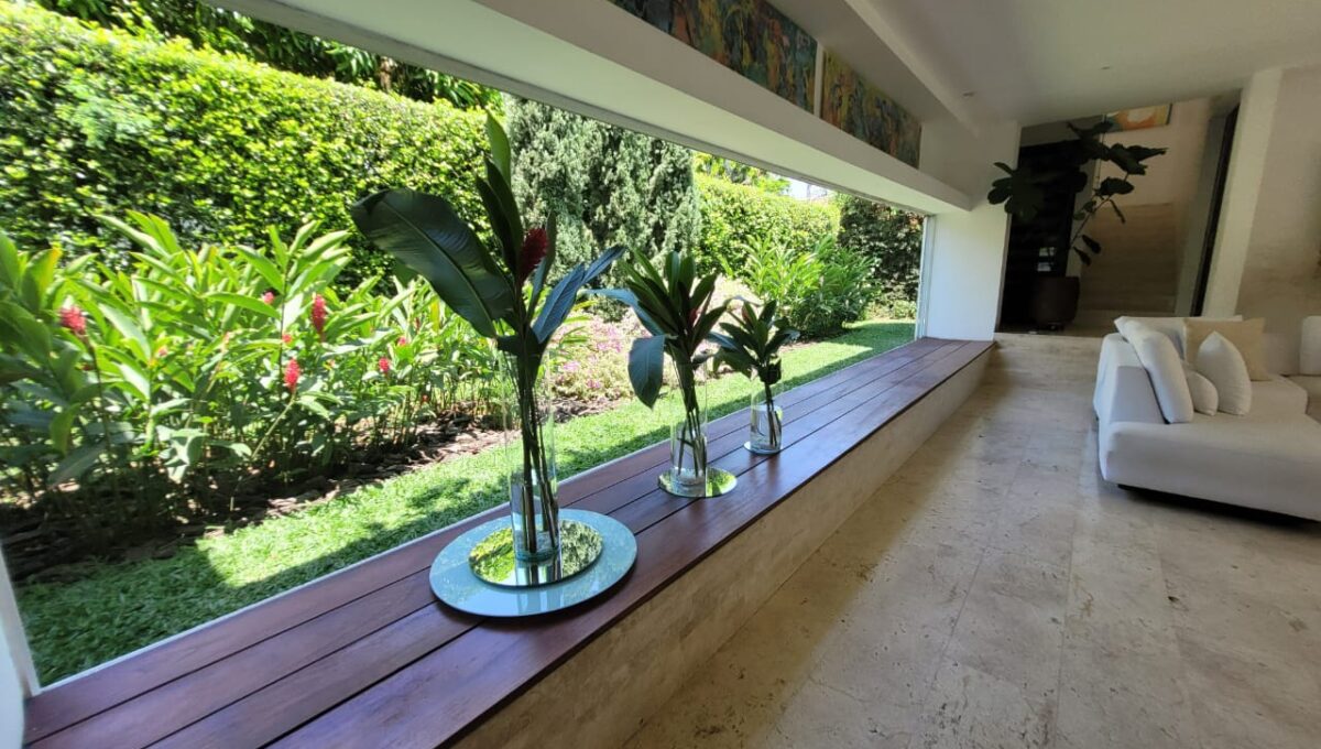 WhatsApp Image 2024-11-08 at 11.06.37 PM (4)