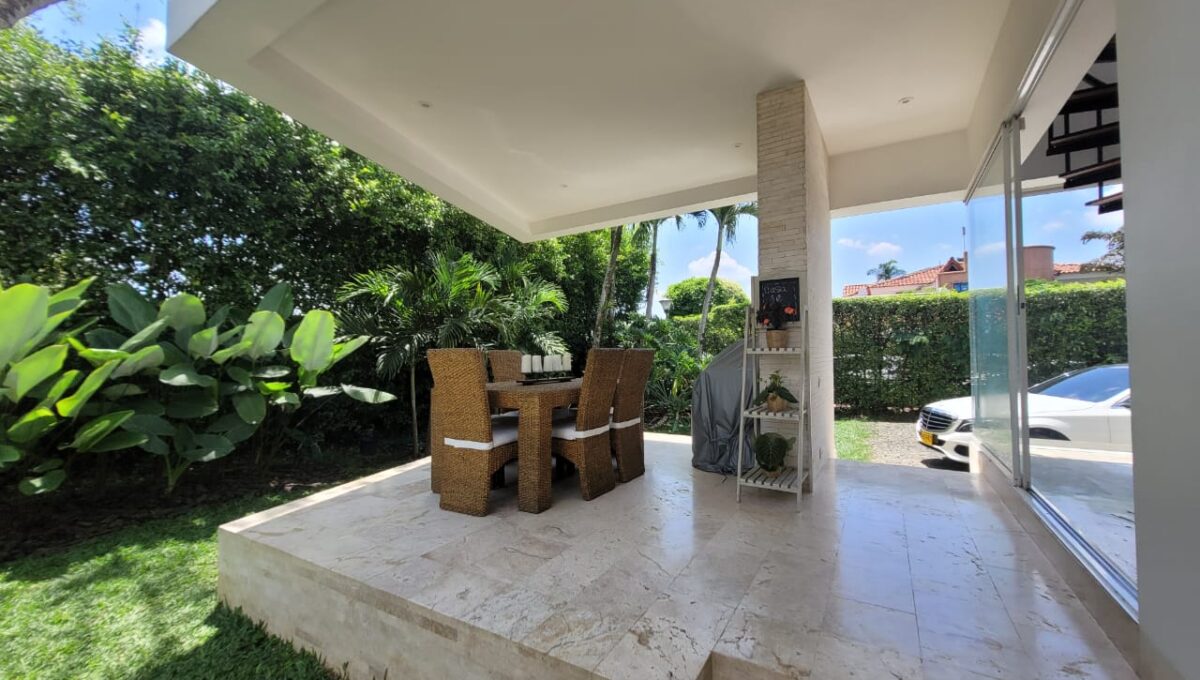 WhatsApp Image 2024-11-08 at 11.06.38 PM (1)