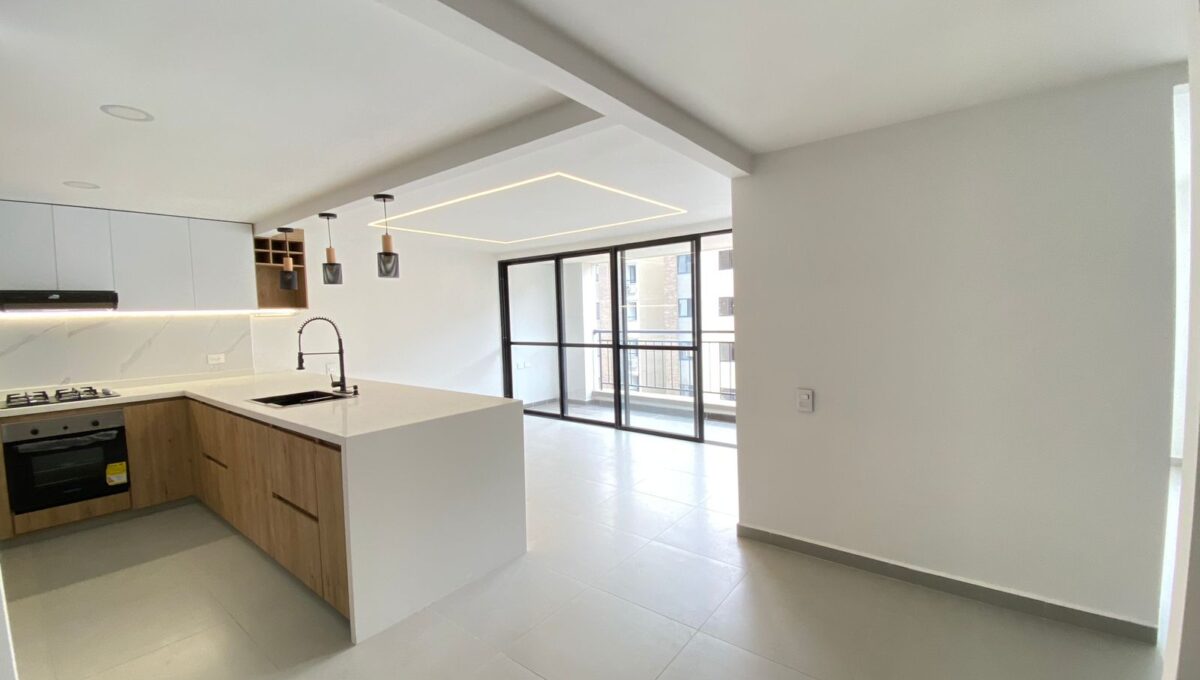 WhatsApp Image 2025-12-01 at 12.26.22 PM (2)