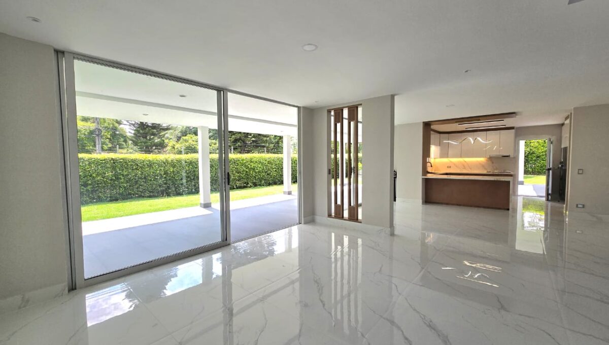 WhatsApp Image 2026-01-13 at 2.54.32 PM (1)